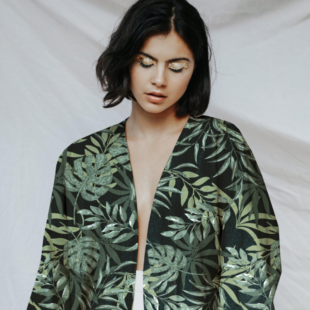 Delicate vegetal planche style